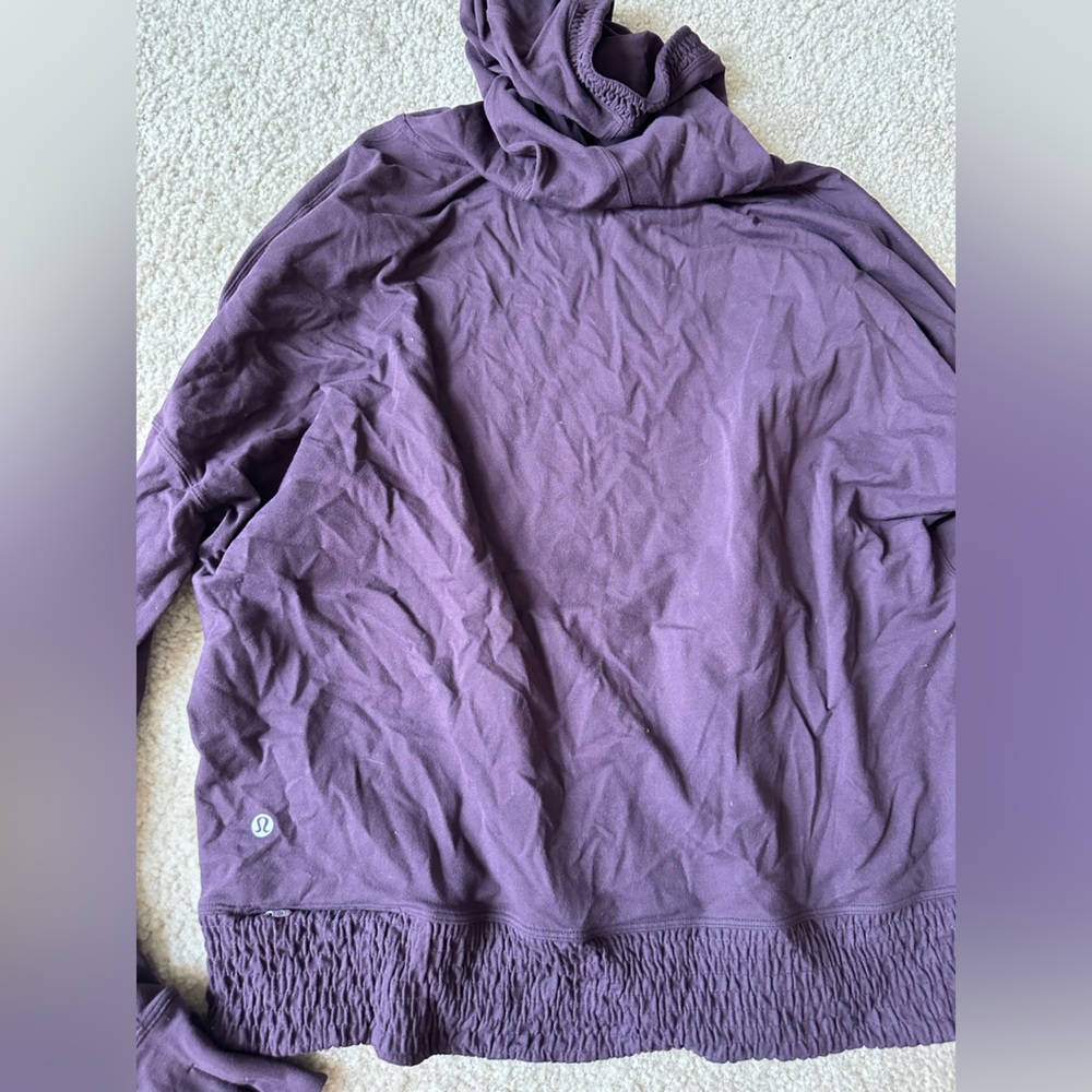 Lululemon pullover - Picture 4 of 5